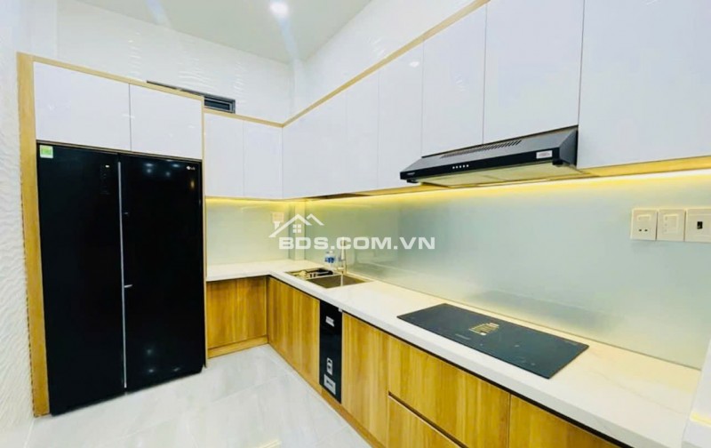 Bán nhà MT gần Nguyễn Duy Trinh, Bình Trưng, đường 8m ,4 tầng , 120m2,ngang 4m, dòng tiền